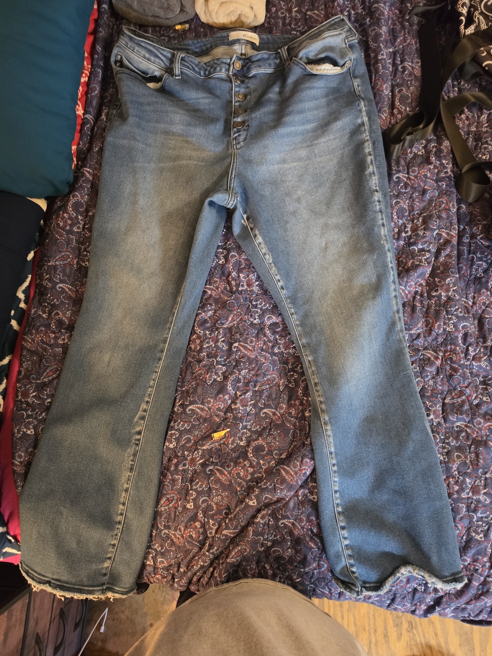 High-Rise Women's Light Blue Button-Fly Jeans